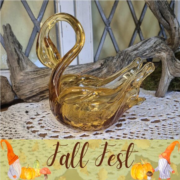 🍂 20% OFF - Vintage Amber Glass Swan Trinket Dish Home Decor - Picture 1 of 9